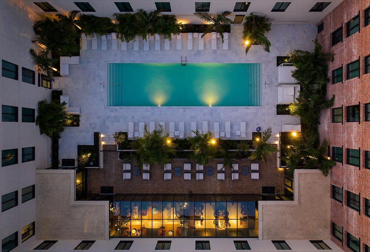 Hotel Haya Tampa Esterno foto
